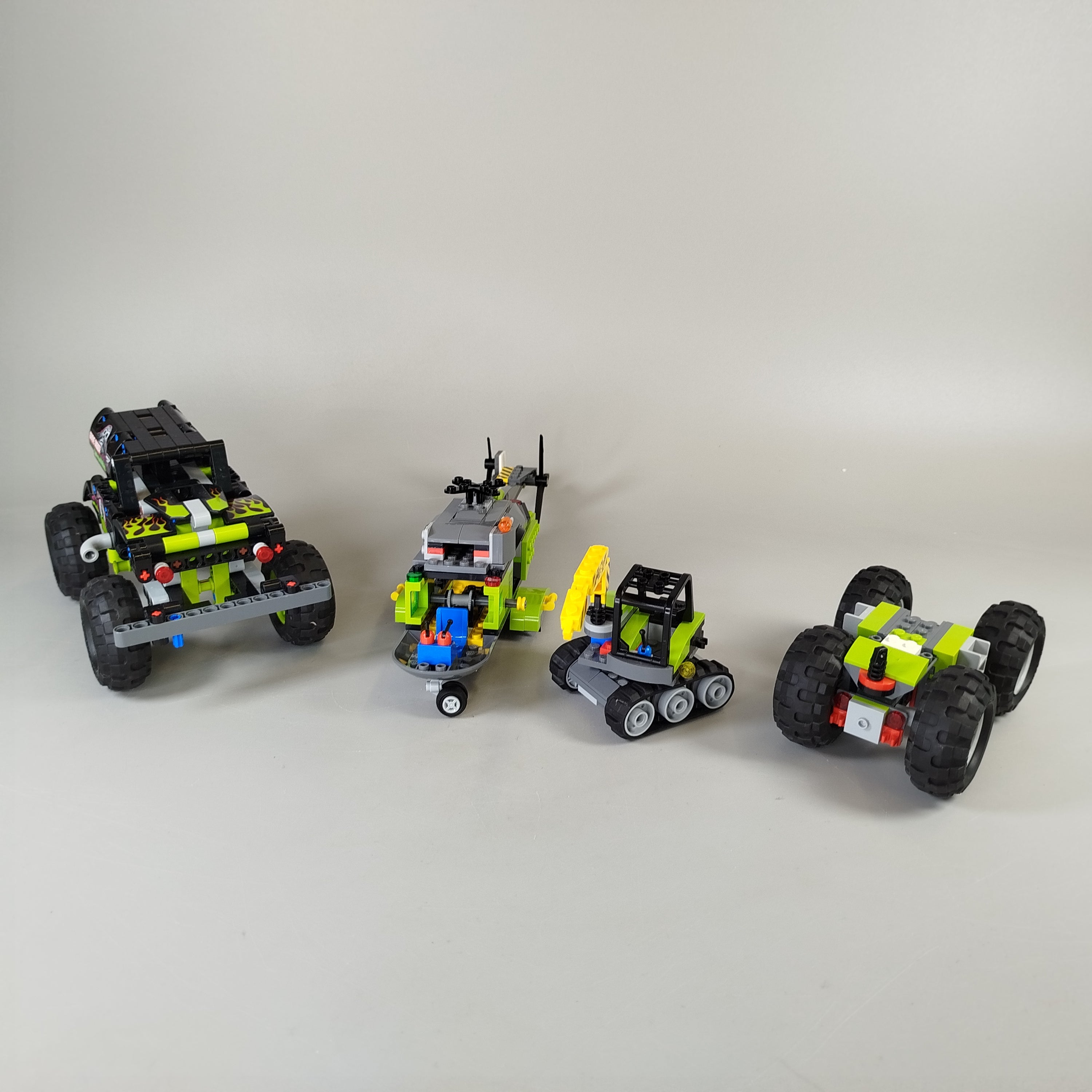 LEGO Fahrzeuge Set von 4 – Monster Truck, Hubschrauber, gebraucht